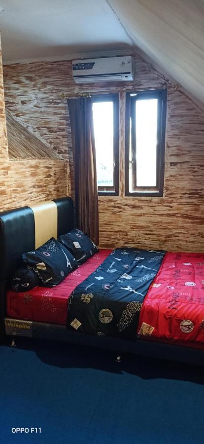 Vila Kota Bunga Private Pool Puncak Room photo